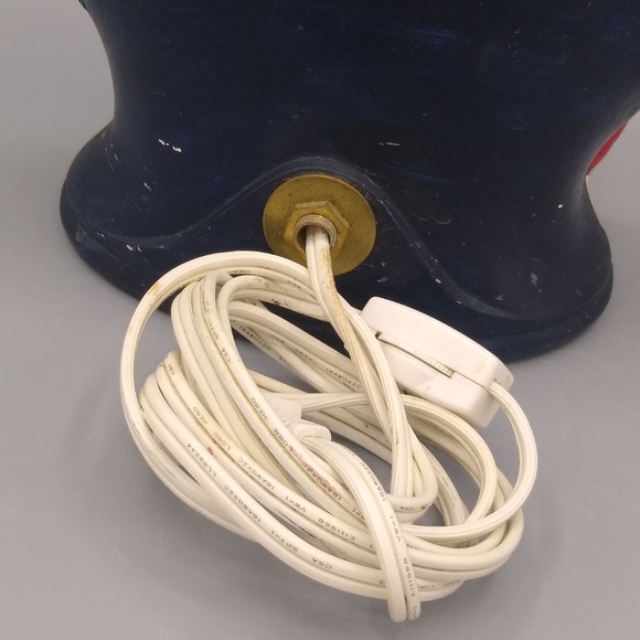 Light-Up Holly Wreath Snowy Village Starry Night Ceramic Vintage Christmas Decor - Picture 8 of 16